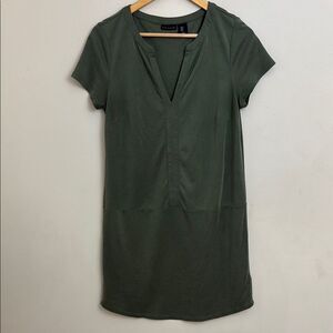 Tahari Green Short Sleeve Modal Tee Shirt Dress size S Travel Casual Minimalist